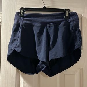OUTDOOR VOICES Navy Hudson 2.5 Shorts
